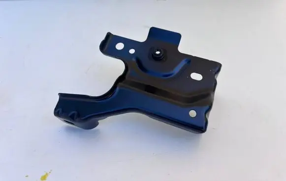 BMW iX Fender mounting bracket 41009629115