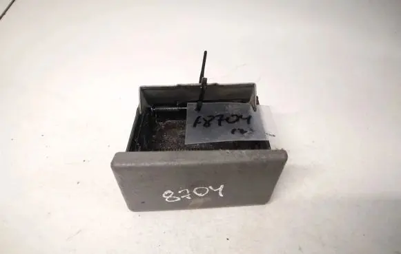 Car ashtray
