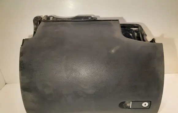 Mercedes-Benz C W204 Glove box A2046800010