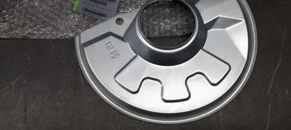 Volvo S40, V40 Front brake disc dust cover plate 1330s0098