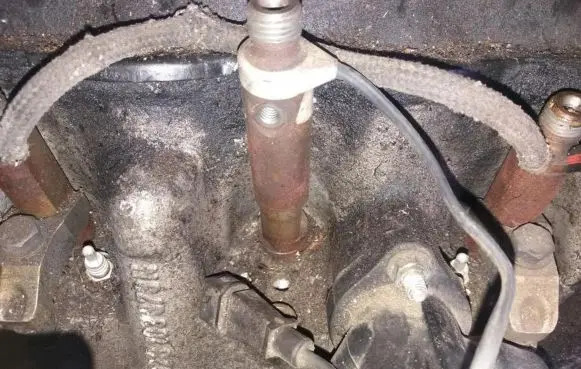 Seat Toledo I (1L) Fuel injector