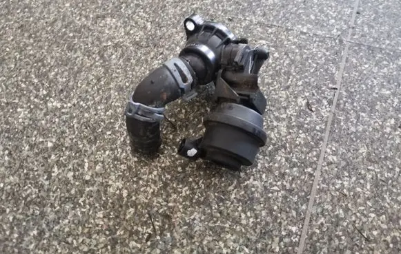 Audi A6 S6 C7 4G Turbo solenoid valve