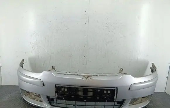 Volkswagen Golf V Front bumper LA7W