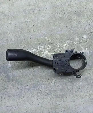 Volkswagen PASSAT B5 Indicator stalk 8L0953513
