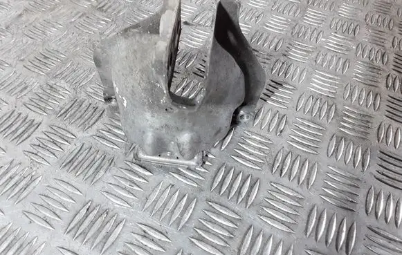 Audi Q5 SQ5 Engine mounting bracket 8K0399060L