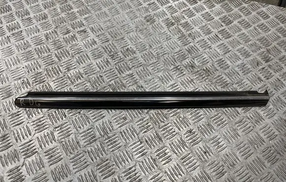 Mercedes-Benz R W251 Rear side glass trim 2516905280