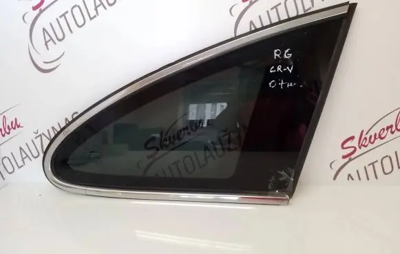 Honda CR-V Rear side window
