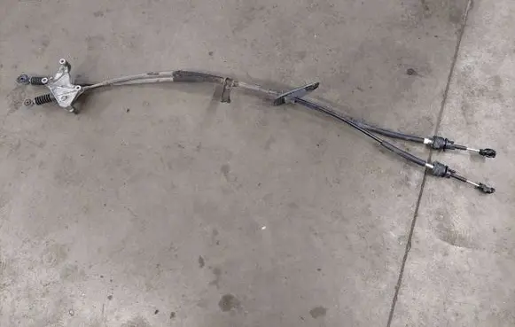 Honda FR-V Gear shift cable linkage 
