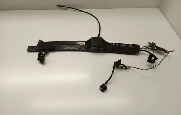 BMW 7 E38 Windshield washer spray nozzle 8364444