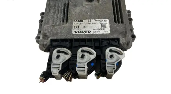 Volvo V50 Engine control unit/module 4N5112A650BB 31211076 0281011775