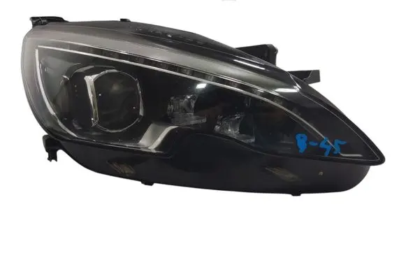 Peugeot 308 Headlight/headlamp 9677832380