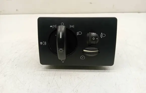 Ford Focus Light switch 7M5T13A024AA