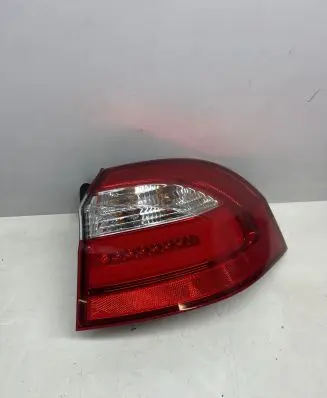 KIA Rio Rear/tail lights 924021W2