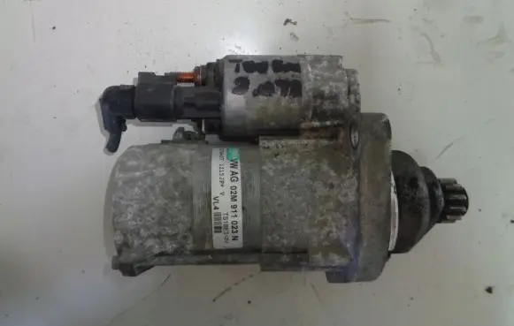 Volkswagen Touran I Starter motor 02M911023N