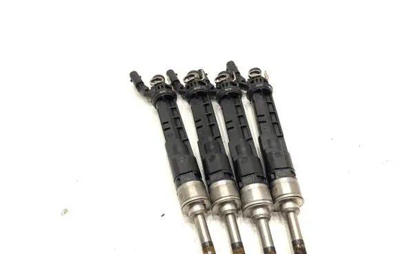 Nissan Qashqai J12 Fuel injectors set 166005550R