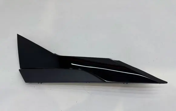 BMW i3 Front door glass trim molding 7453548