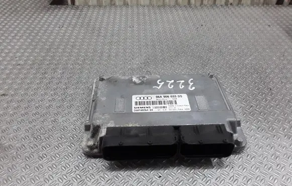 Audi A3 S3 8L Engine control unit/module 06A906033DS
