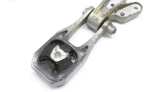 Toyota Yaris XP210 Gearbox mount 1236318010