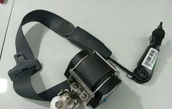 Renault Laguna II Front seatbelt 