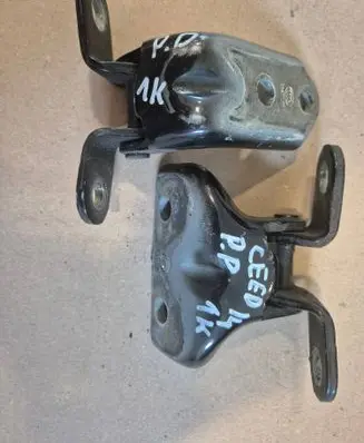 KIA Ceed Front door hinge set 