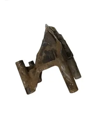 Volkswagen Touareg I Engine mounting bracket 0701993084