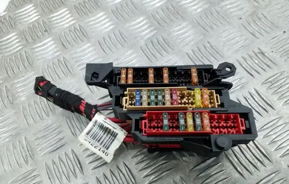 Audi A4 S4 B8 8K Fuse module 8K0971845