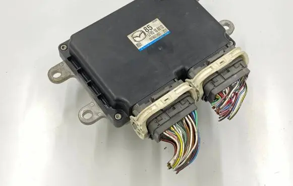Mazda 3 I Engine control unit/module ECU E6T56571HS1 LFR518881D