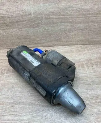 Mercedes-Benz E W211 Starter motor A0051518901