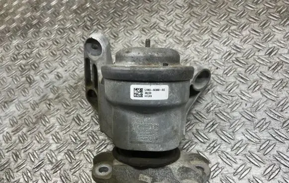 Ford Explorer VI Engine mount bracket L1M36C060