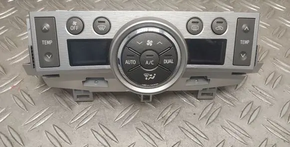 Toyota Verso Climate control unit 559000F081