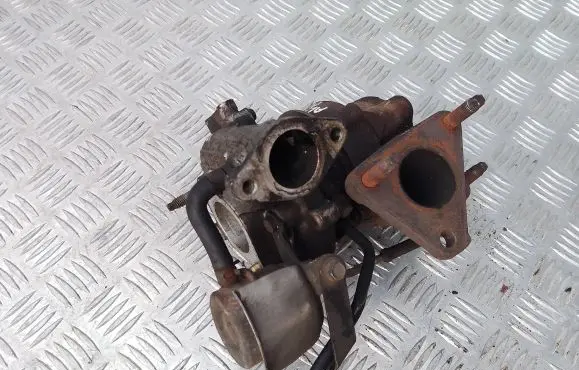 Nissan Almera Tino Turbo