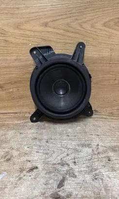 Volvo V70 Front door speaker 9459551