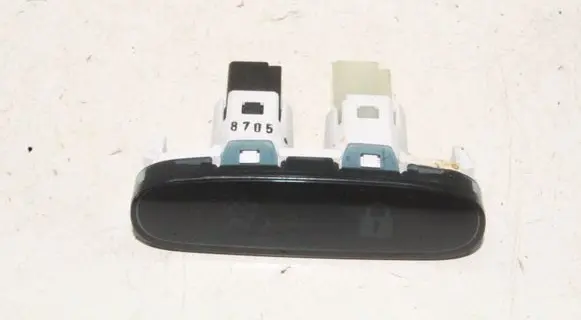Nissan Juke II F16 Passenger airbag on/off switch 