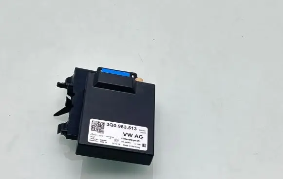 Volkswagen PASSAT B8 Auxiliary heating control unit/module 3Q0963513