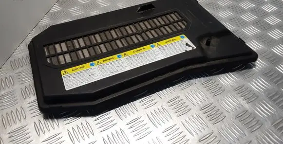 Volkswagen Touareg I Battery box tray cover/lid 7L0864643B