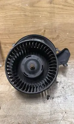 Volvo XC70 Heater fan/blower 86577