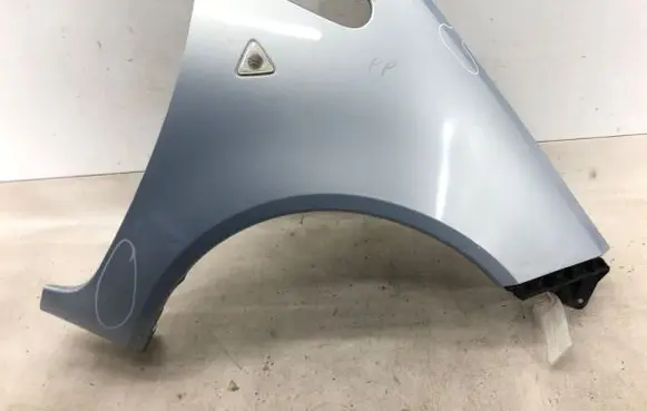 Mitsubishi Colt Fender