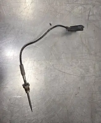 Mercedes-Benz C W206 Exhaust gas temperature sensor A0009050512