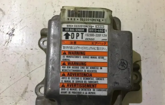 Suzuki Baleno EG Airbag control unit/module 3891064G11 152300-2201112V