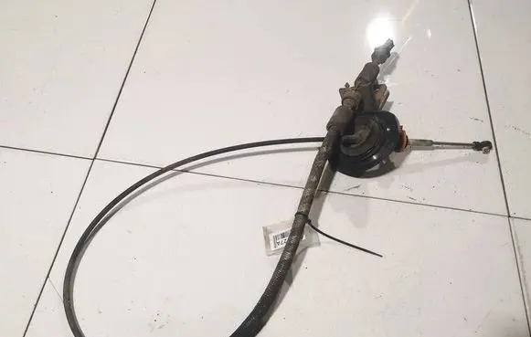 Chevrolet Captiva Gear shift cable linkage 