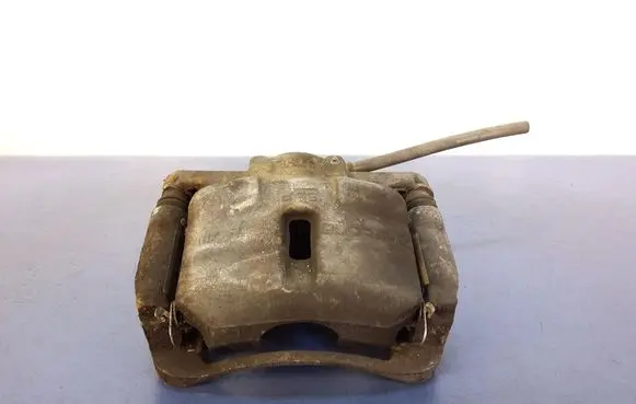 Nissan Qashqai Front brake caliper