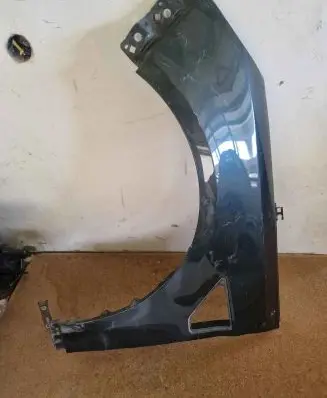 Ford Galaxy Fender