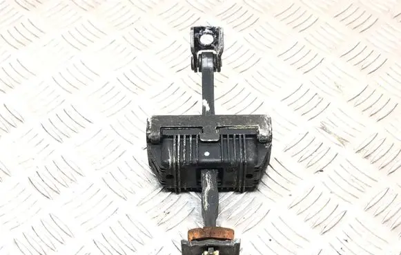BMW 5 E60 E61 Front door check strap stopper 