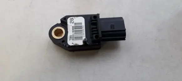 Toyota Auris 150 Airbag deployment crash/impact sensor 8983102080 89831-02080