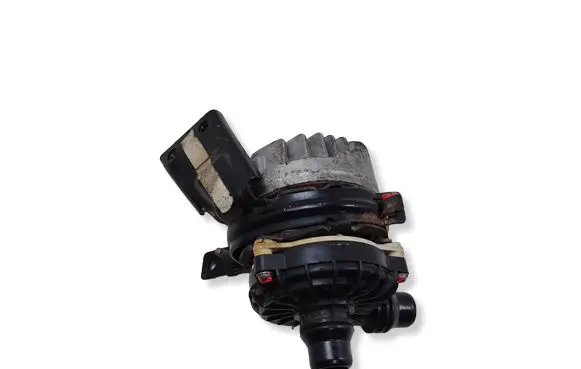 Mercedes-Benz GLC X253 C253 Webasto circulation pump for autonomous heater A2C13846400