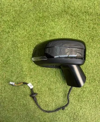 Volvo XC60 Front door electric wing mirror 