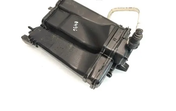 Active carbon filter fuel vapour canister