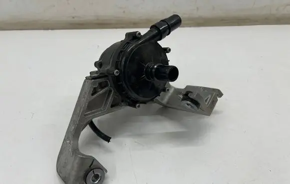 KIA EV6 Electric auxiliary coolant/water pump