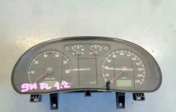 Volkswagen Polo Speedometer (instrument cluster)