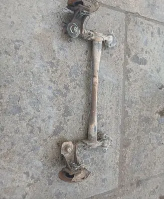 Opel Zafira A Rear axle beam 